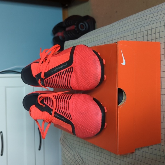 Nike Phantom Venom Academy FG bright crimson Sz 13 - Picture 2 of 6